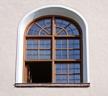 What are arched and piked windows?